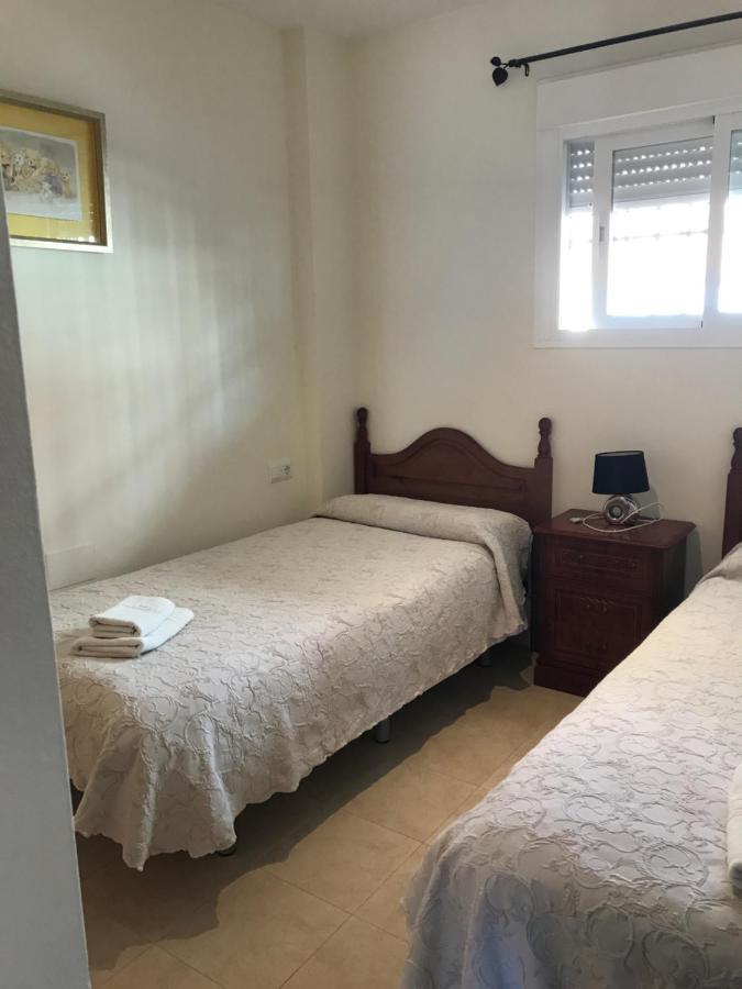 Apartamento A Pie De Playa. *